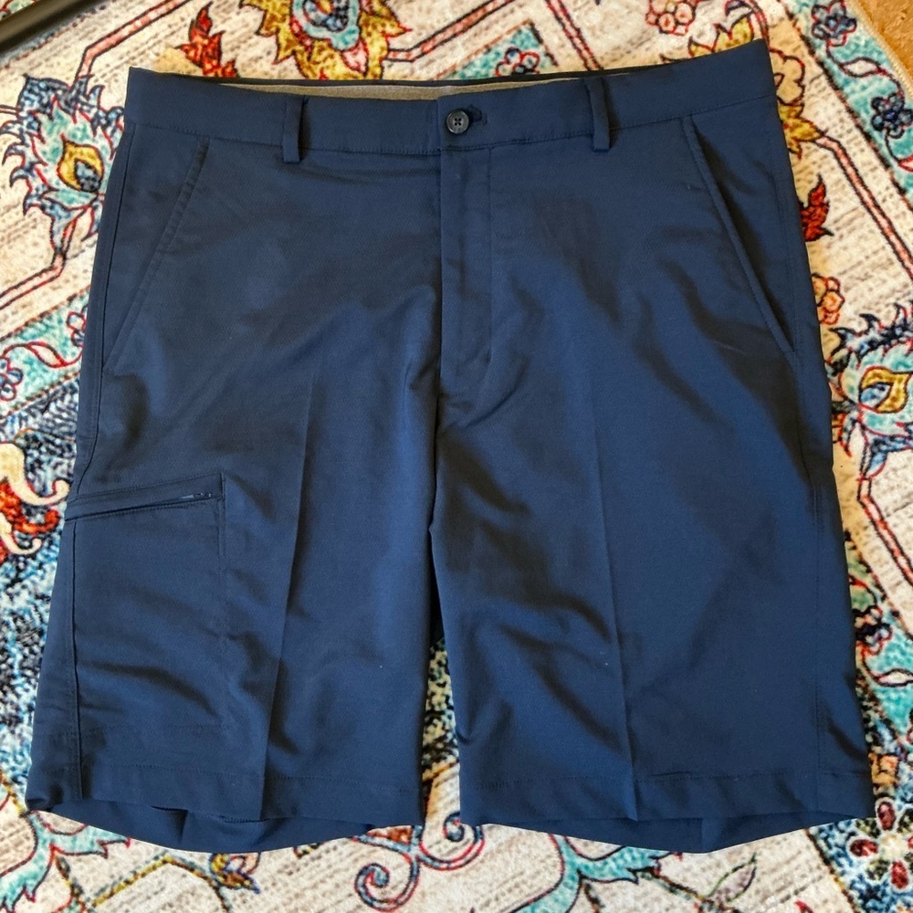 Men's Greg Norman Casual Flat-Front Shorts - Khaki, Black, Navy Lot of 6 pair - Picture 6 of 9